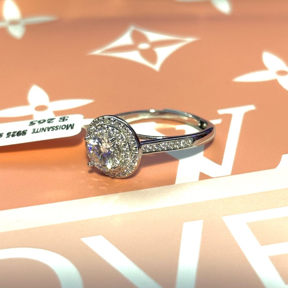 Elegant Silver Halo Ring